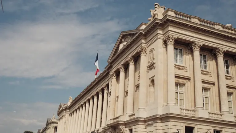 Loi de finances 2027 : promulguée avant le 1er janvier ?