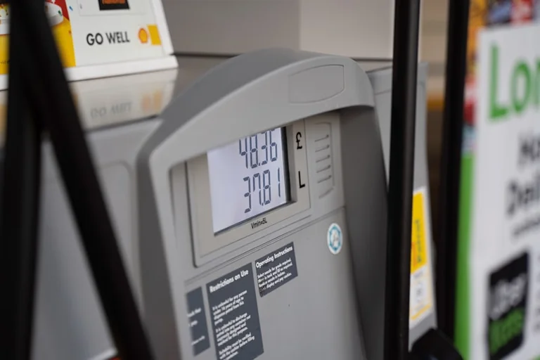 Prix des carburants 19 août 2026 : vérifier l’heure du relevé