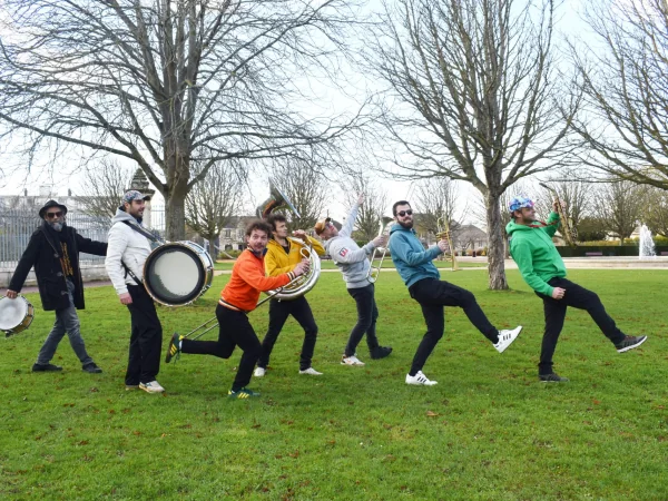 Take It Easy Brass Band à Caen : concert gratuit le 27 août: les informations pratiques