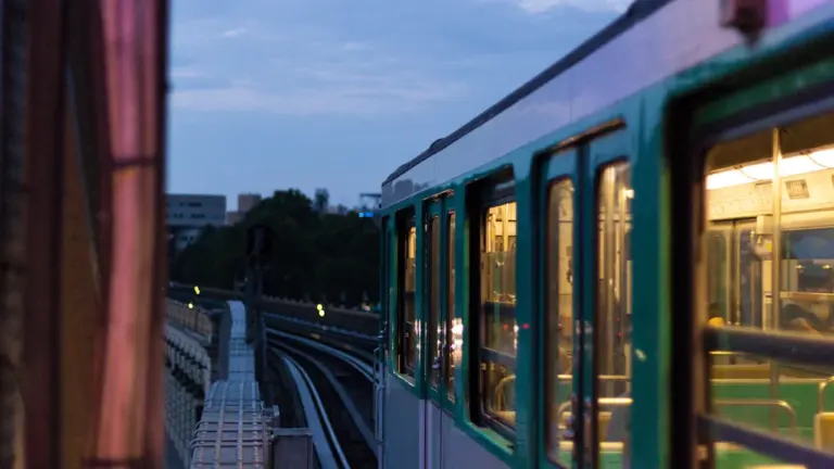 Trafic RER et Transilien ce matin : ce qu’il faut vérifier avant de partir