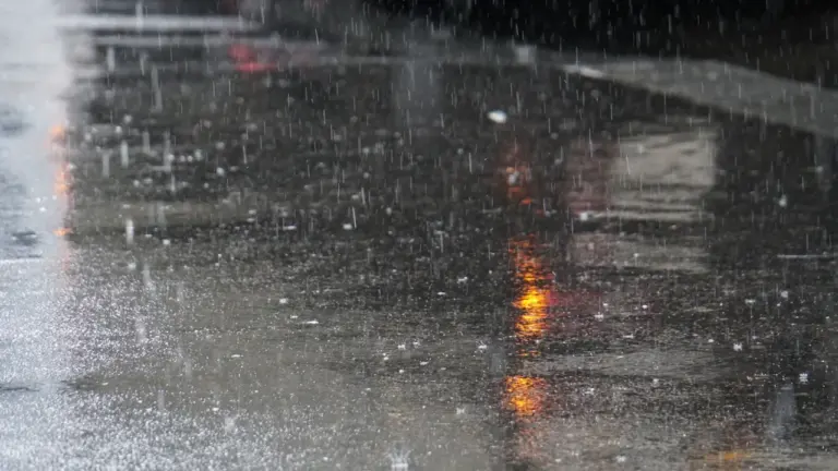 Météo : vents forts et pluies attendus dès lundi, les régions concernées